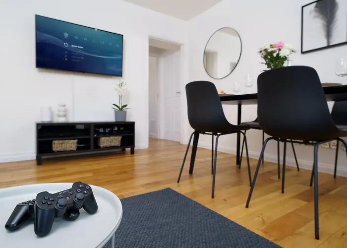 Best Location Oxford Str, Soho 2 Bedr, 3 Beds, 2 Bath